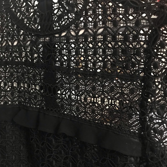 Beautiful black Zara top with lace detail - Picture 4 of 4